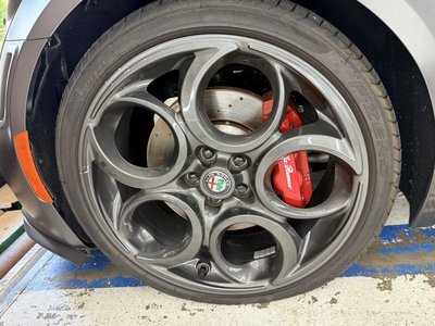 2019 ALFA Romeo 4C — миниатюра 33