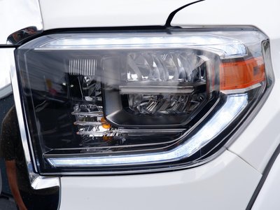 صورة مصغرة 29 لـ 2015 Toyota TUNDRA