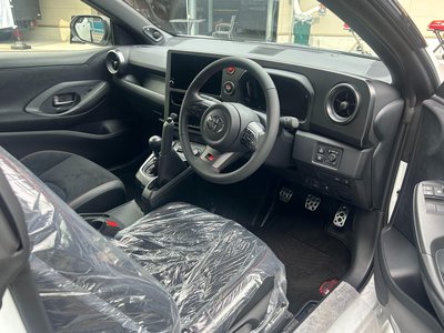 2025 Toyota GR YARIS 照片 6