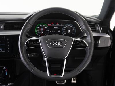 2024 AUDI Q8 SPORTBACK E-TRON — фото 12
