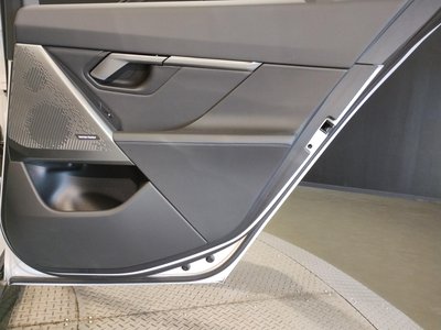 2025 BMW I5 TOURING photo 56