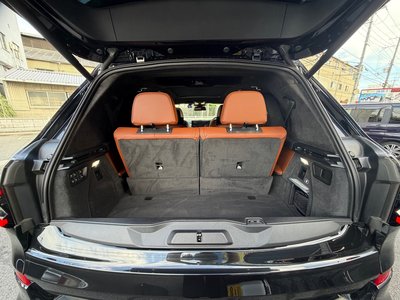 2023 BMW X7 thumbnail 18
