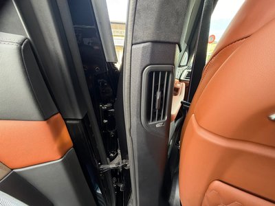 2023 BMW X7 thumbnail 39