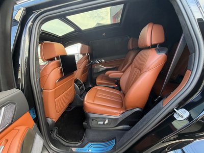 2023 BMW X7 thumbnail 36