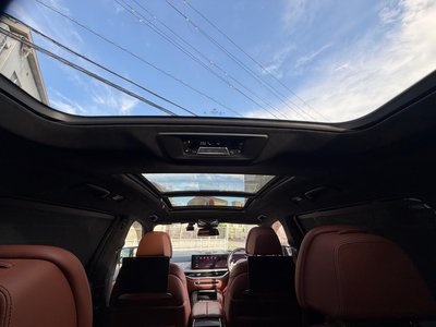 2023 BMW X7 thumbnail 25
