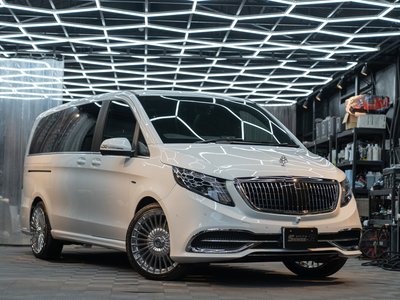2017 Mercedes-BENZ V-CLASS photo 1