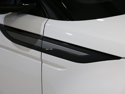 2025 LAND Rover RANGE ROVER EVOQUE thumbnail 39