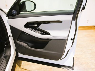 2025 LAND Rover RANGE ROVER EVOQUE photo 16