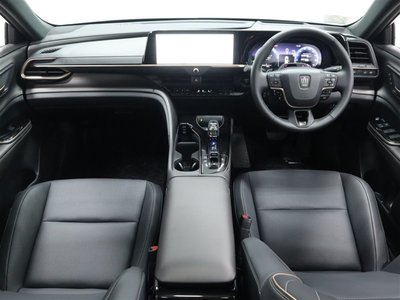 صورة 3 لـ 2025 Toyota CROWN ESTATE