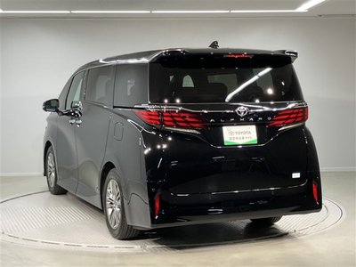 2024 Toyota ALPHARD — фото 5