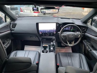 2023 Lexus NX thumbnail 42