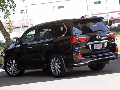 2015 Lexus LX — фото 22