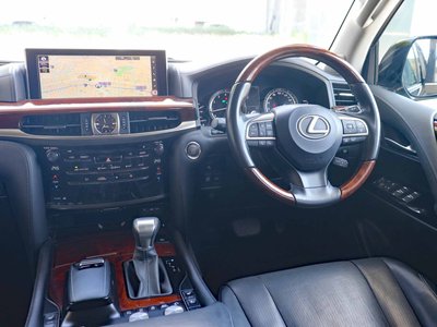 2015 Lexus LX — фото 31