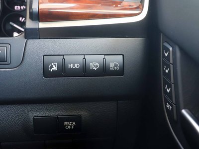 2015 Lexus LX — фото 15