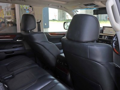 2015 Lexus LX — фото 46