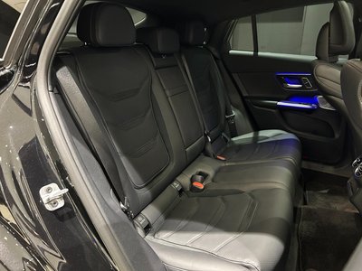 2025 Mercedes-BENZ GLC AMG 照片 8