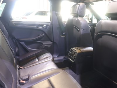 2019 Porsche MACAN 照片 36