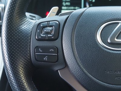 صورة 38 لـ 2021 Lexus RC F