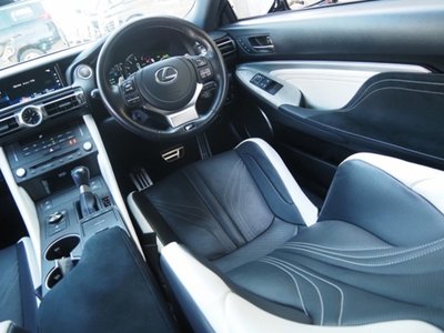 صورة 62 لـ 2021 Lexus RC F