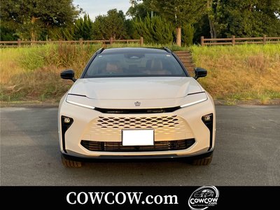 صورة 10 لـ 2025 Toyota CROWN ESTATE