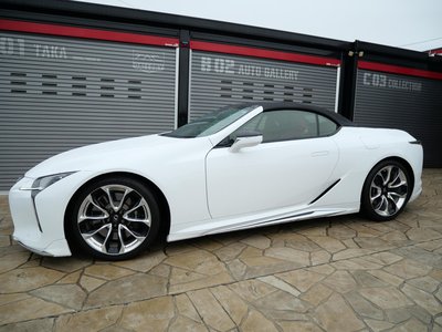 2021 Lexus LC CONVERTIBLE photo 9