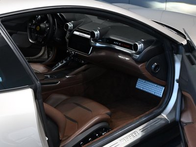 2017 Ferrari GTC4 LUSSO photo 20