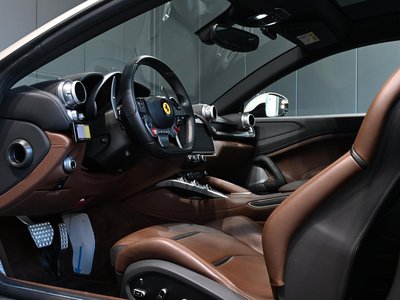 2017 Ferrari GTC4 LUSSO photo 18