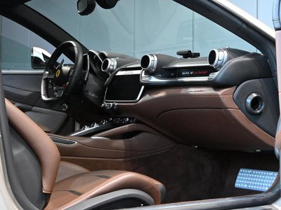 2017 Ferrari GTC4 LUSSO photo 19
