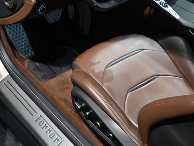 2017 Ferrari GTC4 LUSSO photo 23