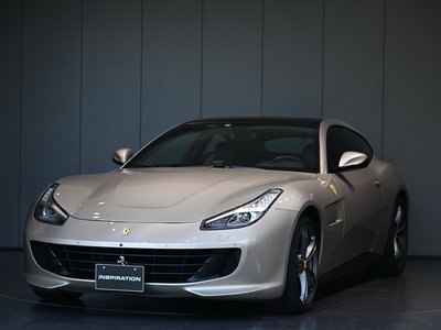 2017 Ferrari GTC4 LUSSO — фото 2