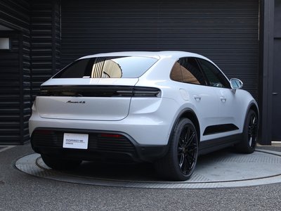 2026 Porsche MACAN 缩略图 9