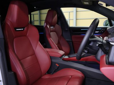 2026 Porsche MACAN 缩略图 12