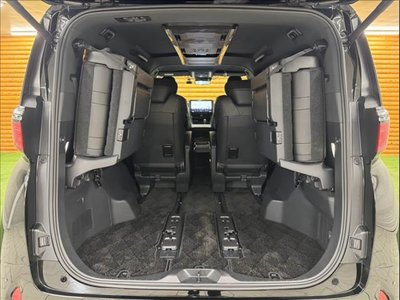 2024 Toyota ALPHARD photo 13