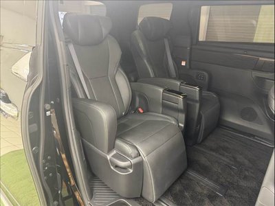 2024 Toyota ALPHARD photo 11