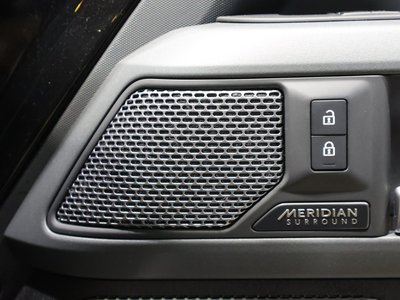 2022 LAND Rover DEFENDER thumbnail 29