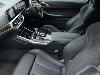 صورة 14 لـ 2022 BMW M4 COUPE