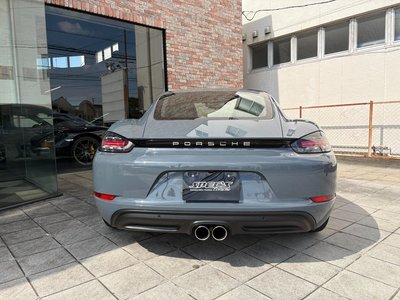 2018 Porsche 718 photo 7