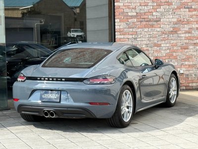 2018 Porsche 718 photo 2