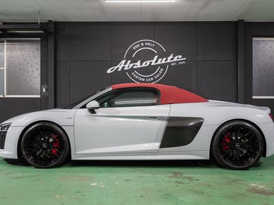 صورة 5 لـ 2017 AUDI R8 SPYDER