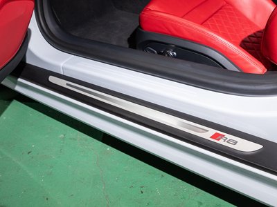 صورة 15 لـ 2017 AUDI R8 SPYDER
