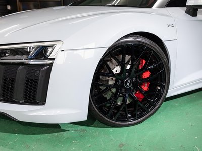 صورة 8 لـ 2017 AUDI R8 SPYDER