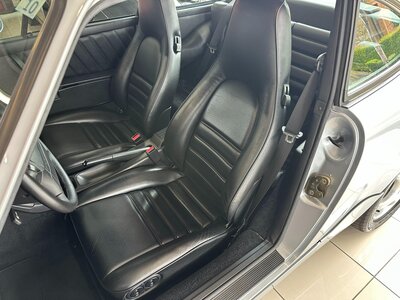 1993 Porsche 911 — миниатюра 14