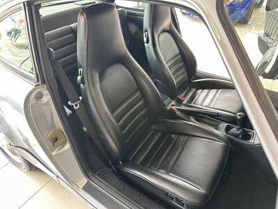 1993 Porsche 911 — миниатюра 15