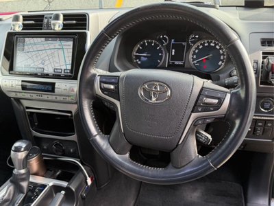 2018 Toyota LAND CRUISER PRADO 照片 6