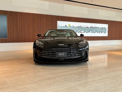 2025 Aston Martin DB12 VOLANTE — фото 6