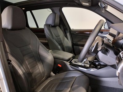 صورة 11 لـ 2023 BMW X3