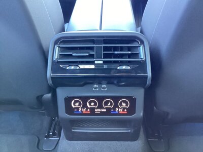2024 BMW I5 缩略图 11