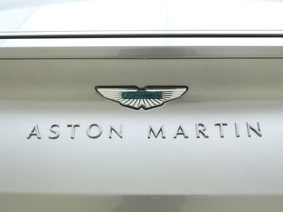 2024 Aston Martin DB12 — фото 11