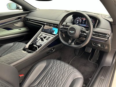 2024 Aston Martin DB12 — фото 36