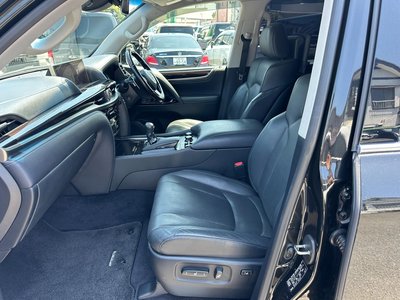 2015 Lexus LX — фото 42